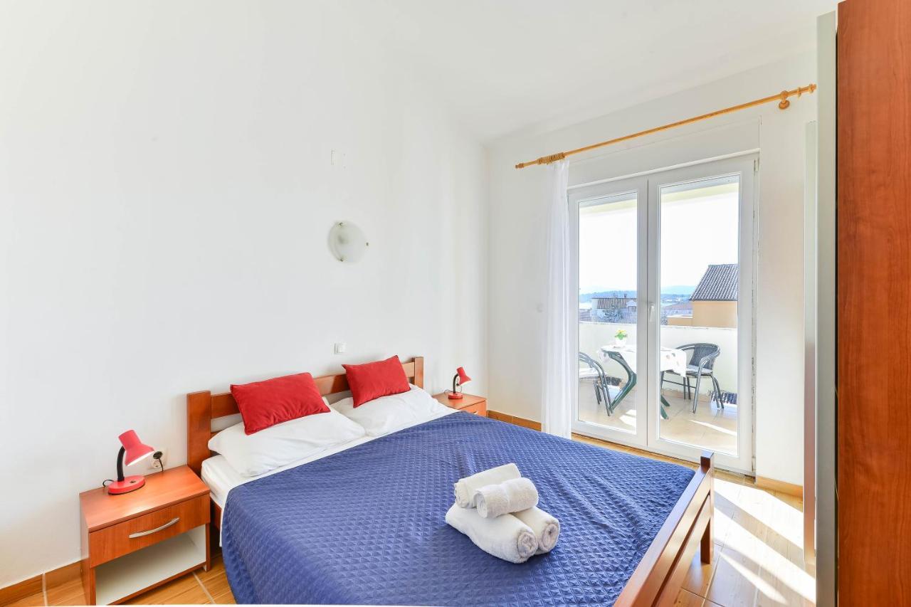 Apartments Adria Turanj Extérieur photo