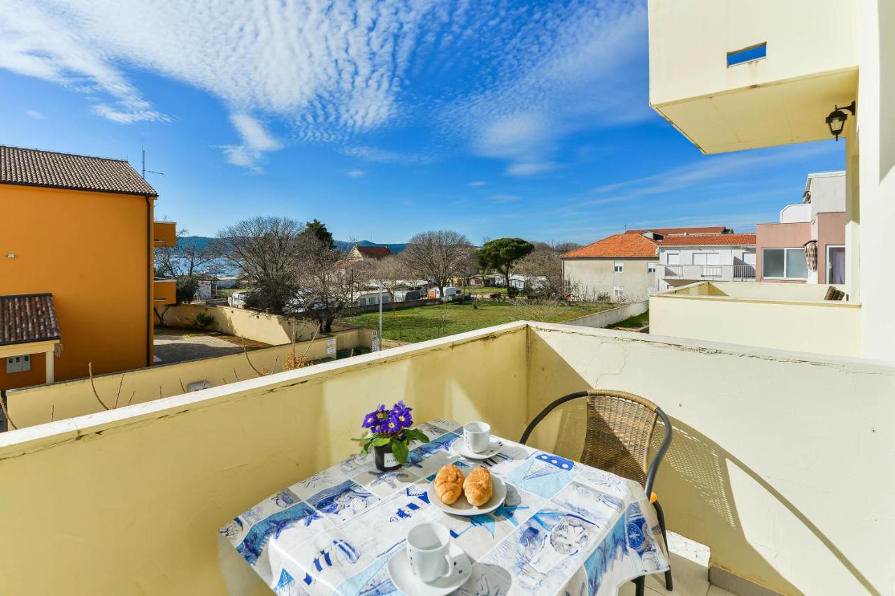 Apartments Adria Turanj Extérieur photo