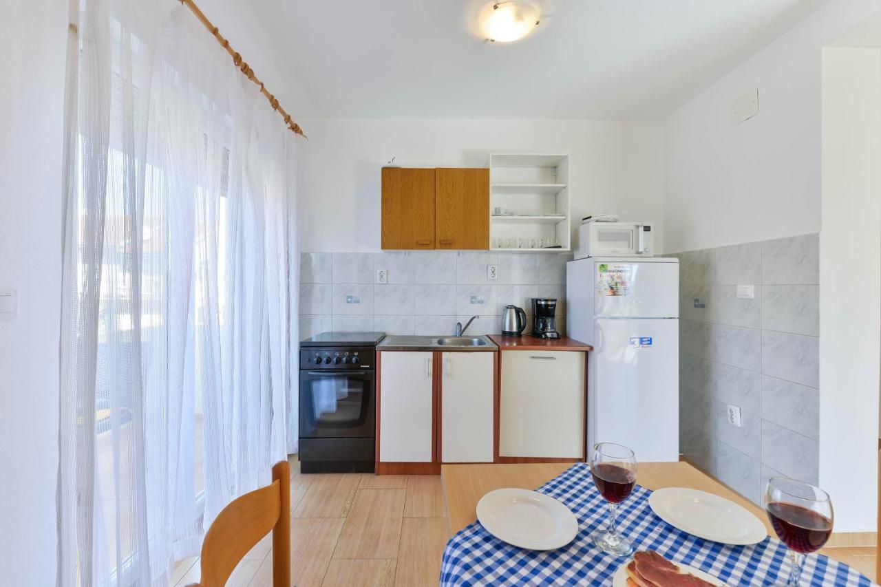 Apartments Adria Turanj Extérieur photo
