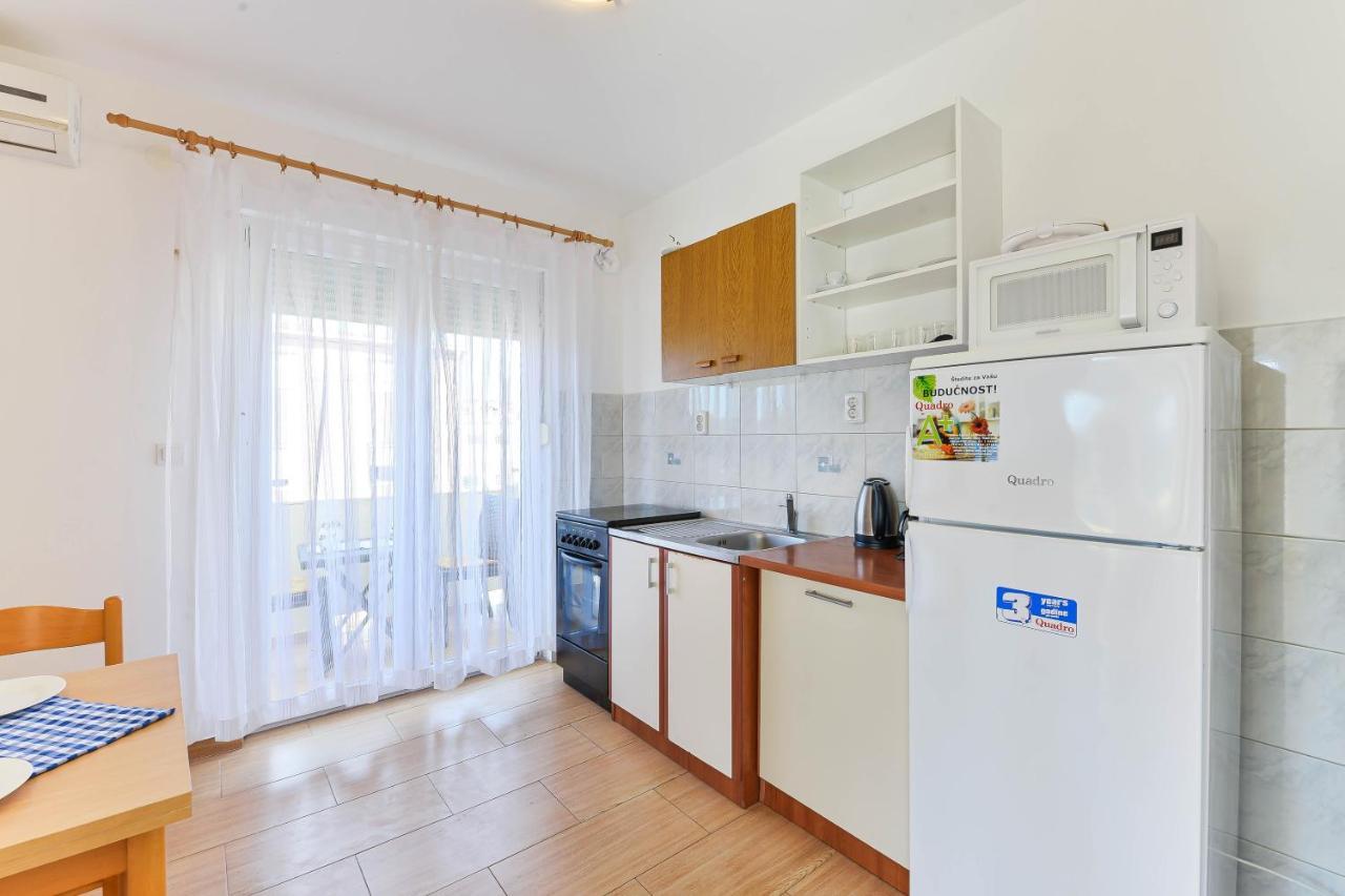 Apartments Adria Turanj Extérieur photo