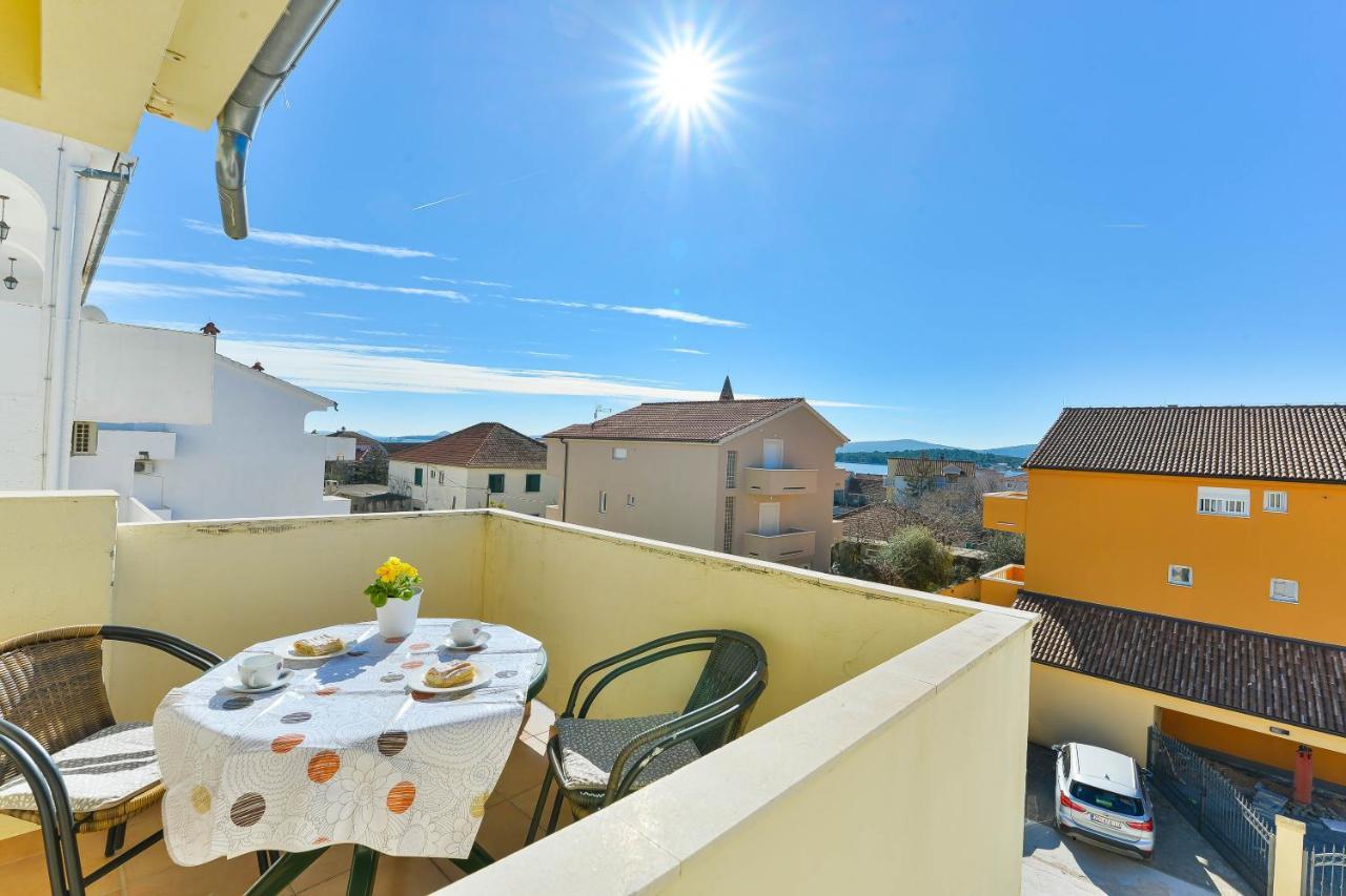 Apartments Adria Turanj Extérieur photo