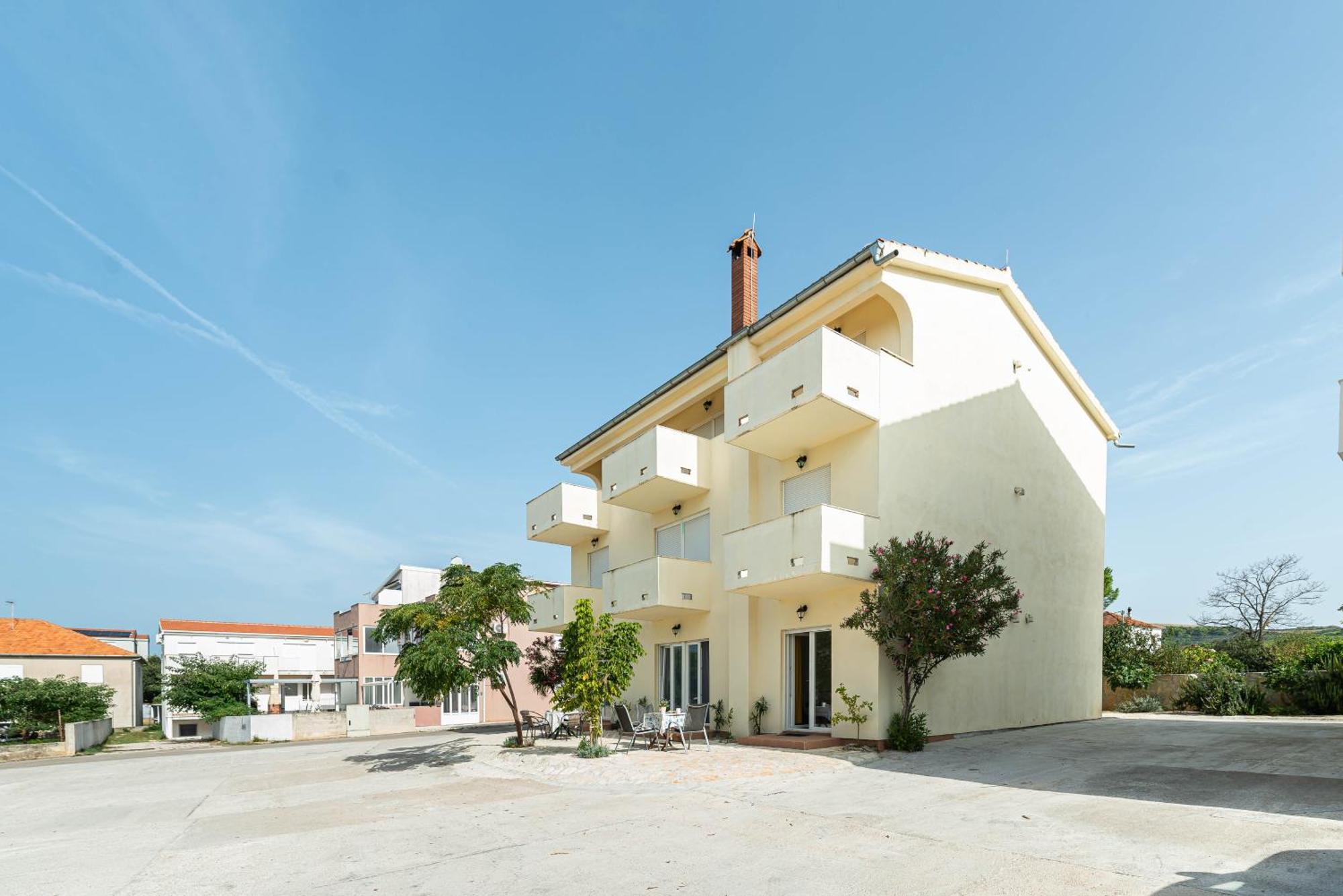 Apartments Adria Turanj Extérieur photo