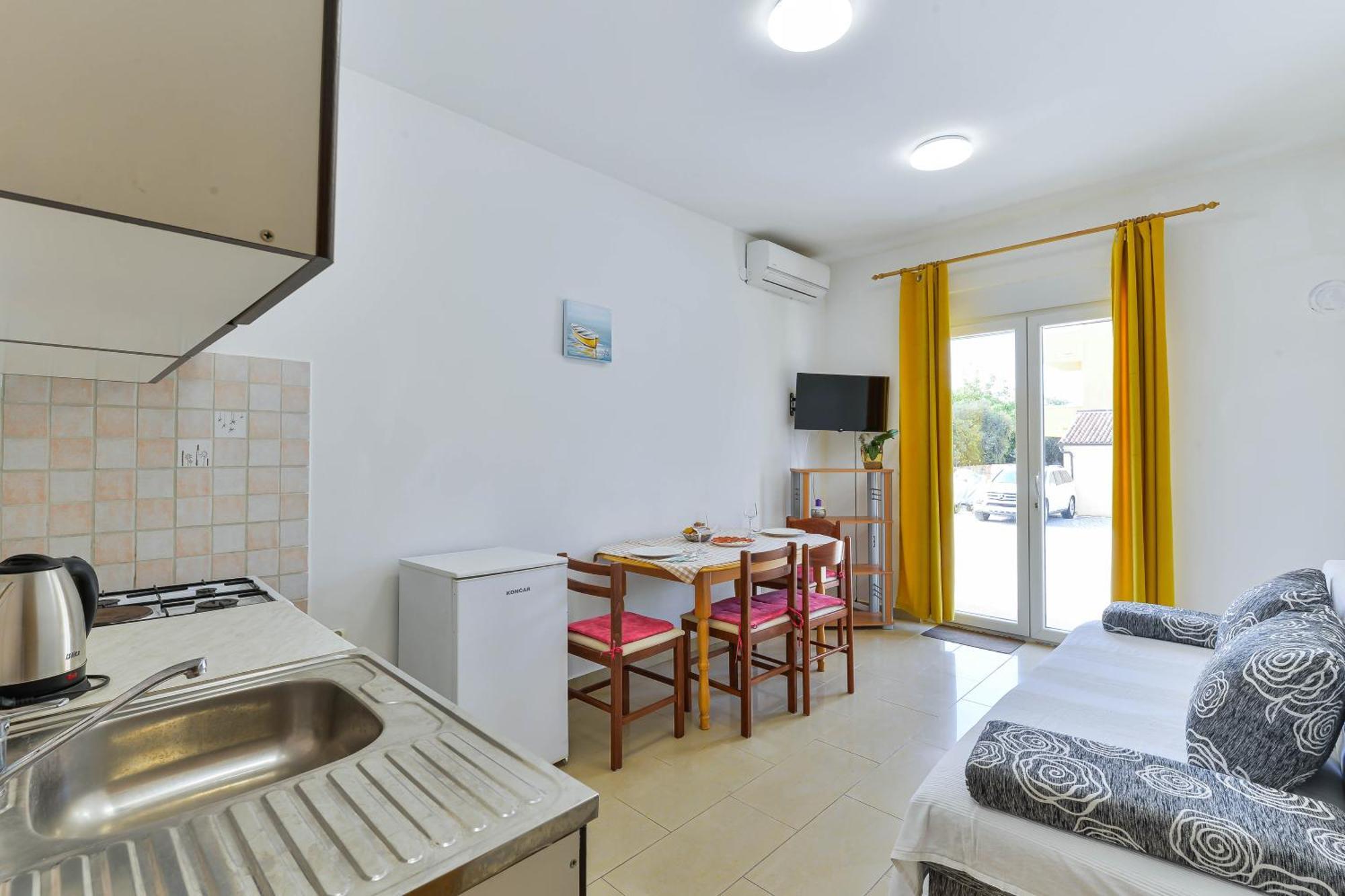 Apartments Adria Turanj Extérieur photo