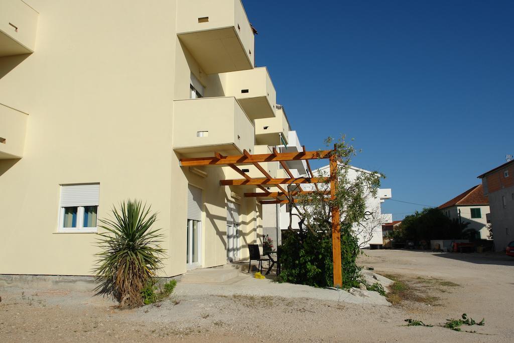 Apartments Adria Turanj Extérieur photo